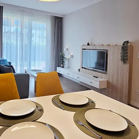 Holidayhomepl Bel Mare 109b Z Tarasem I Ogrodkiem * מידזיזדרויה