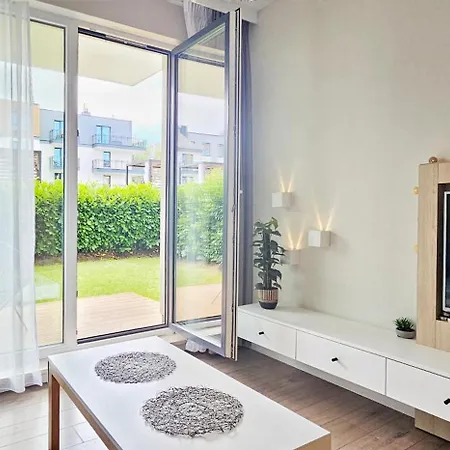 Holidayhomepl Bel Mare 109b Z Tarasem I Ogrodkiem דירה *